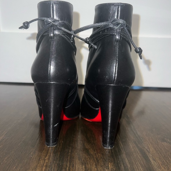 Christian Louboutin S.I.T Rain Ankle Boots 100 Black Leather size 38 - Picture 8 of 11